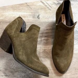 Steve Madden | Aliee Ankle Bootie | 8M